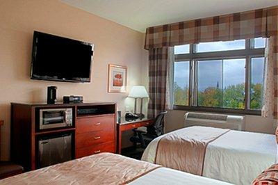 Best Western Plus Arena Hotel Нью-Йорк Екстер'єр фото