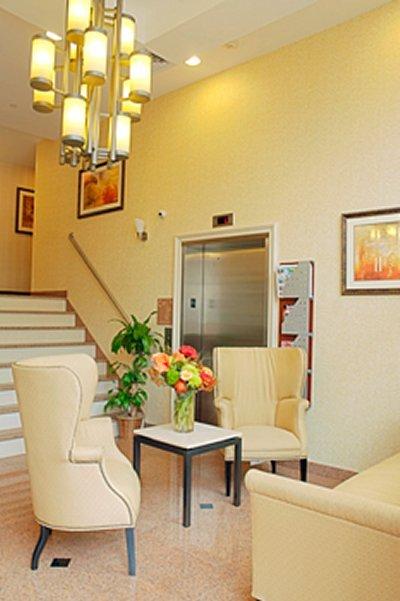 Best Western Plus Arena Hotel Нью-Йорк Екстер'єр фото