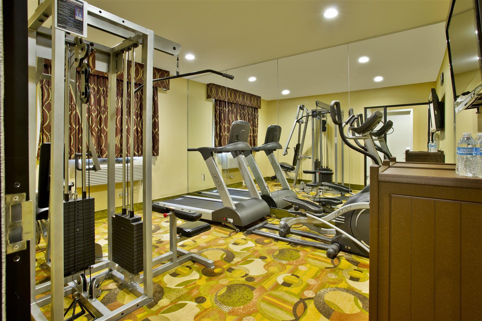Best Western Plus Arena Hotel Нью-Йорк Екстер'єр фото