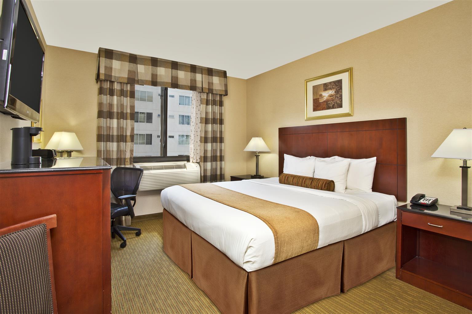 Best Western Plus Arena Hotel Нью-Йорк Екстер'єр фото